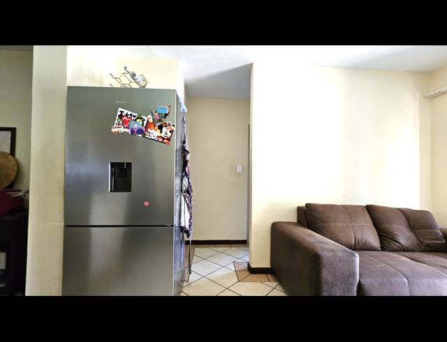 2 BEDROOM APARTMENT FOR SALE IN MOOIKLOOF RIDGE